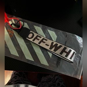 COPY - New off-white keychain asking 50 obo
